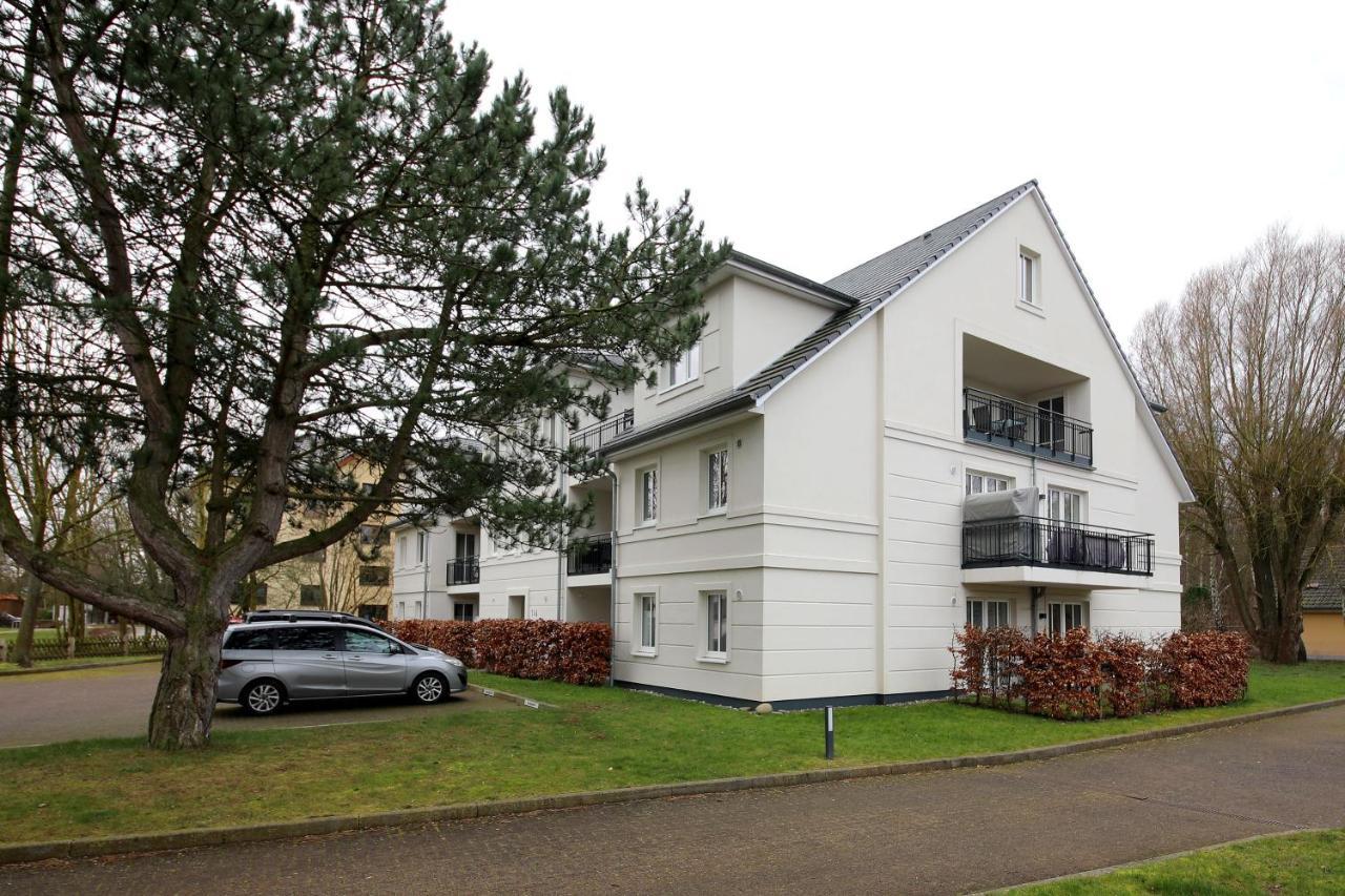 Haus Pamir - Ferienwohnungen Ostseebad Nienhagen Bagian luar foto