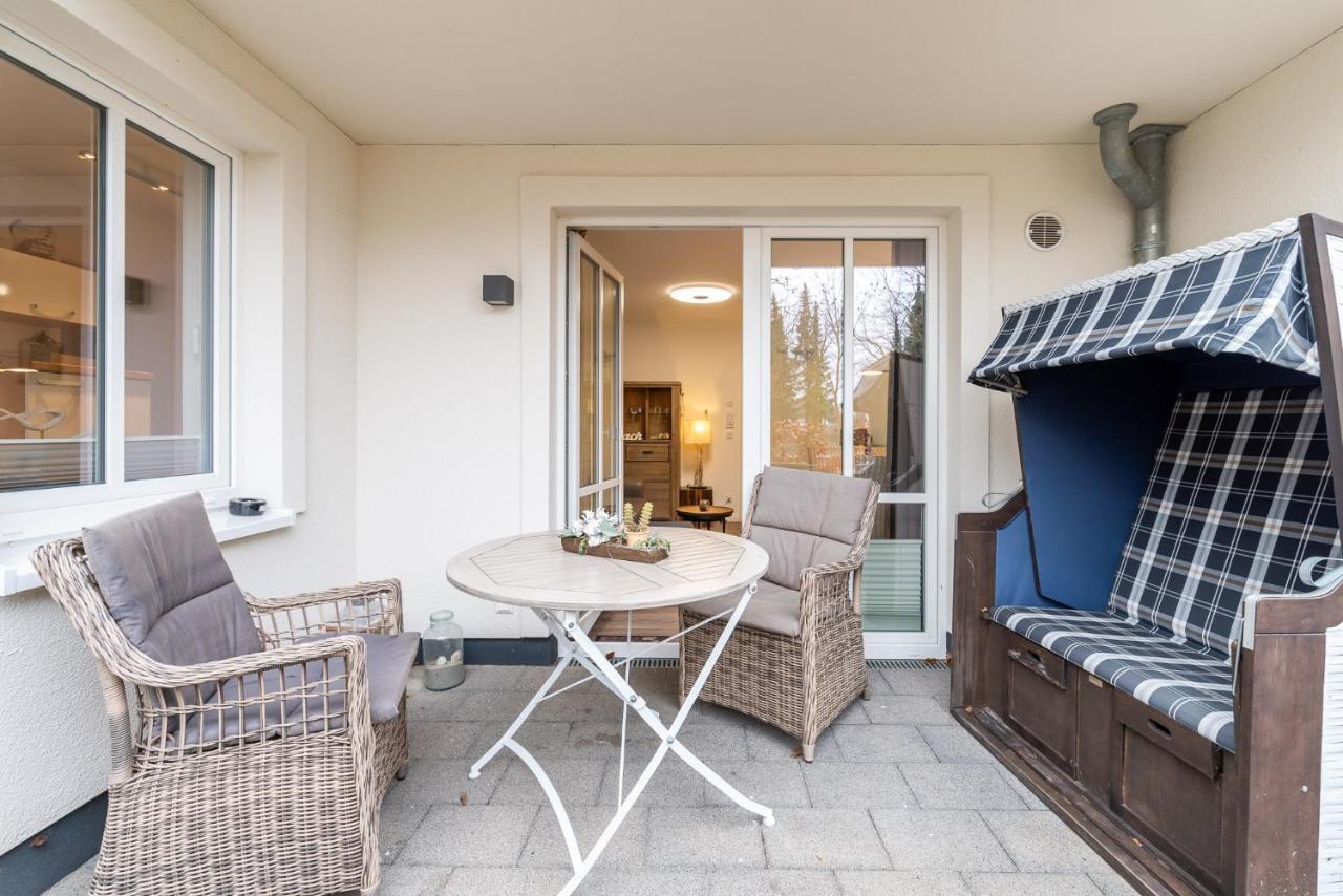 Haus Pamir - Ferienwohnungen Ostseebad Nienhagen Bagian luar foto