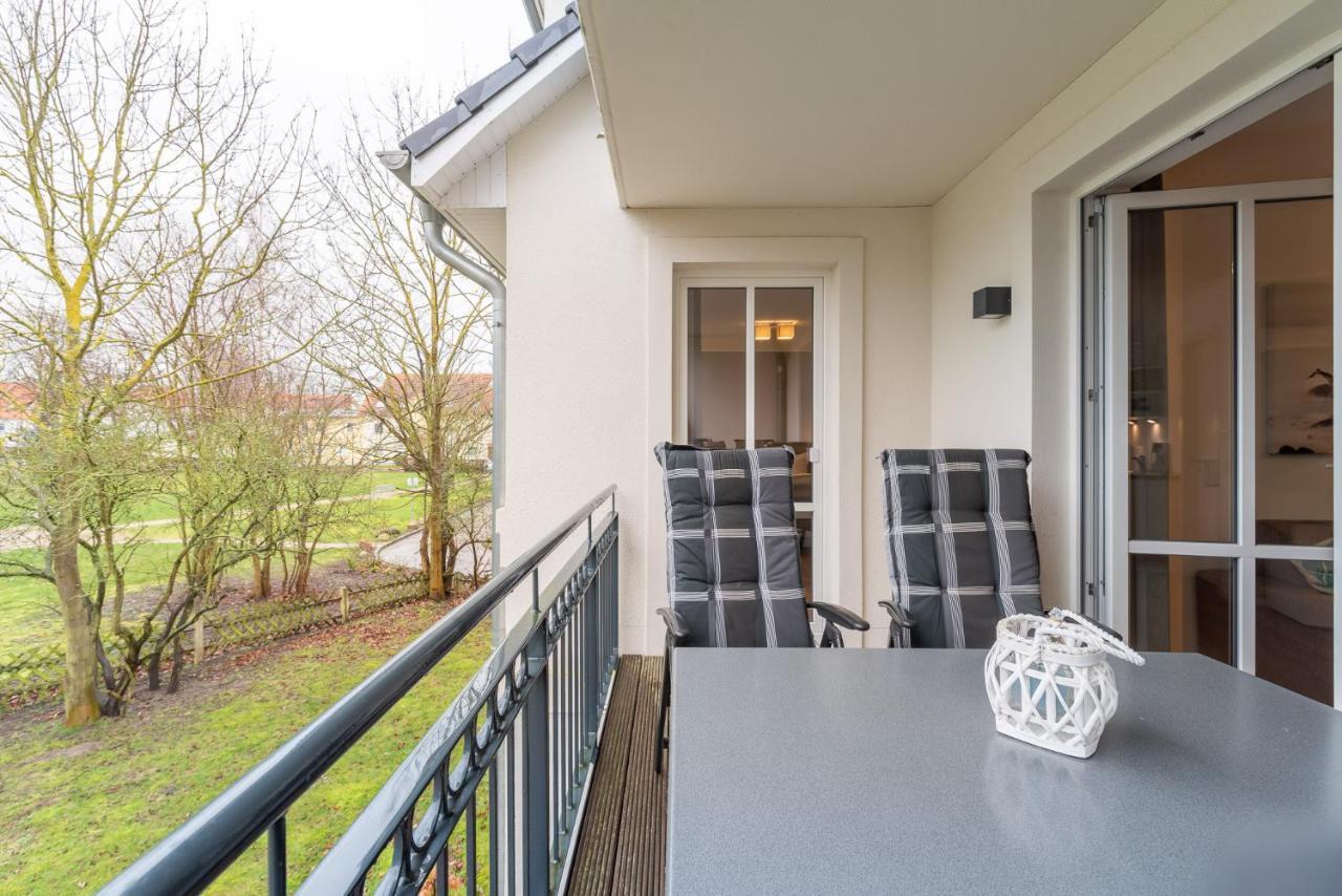 Haus Pamir - Ferienwohnungen Ostseebad Nienhagen Bagian luar foto