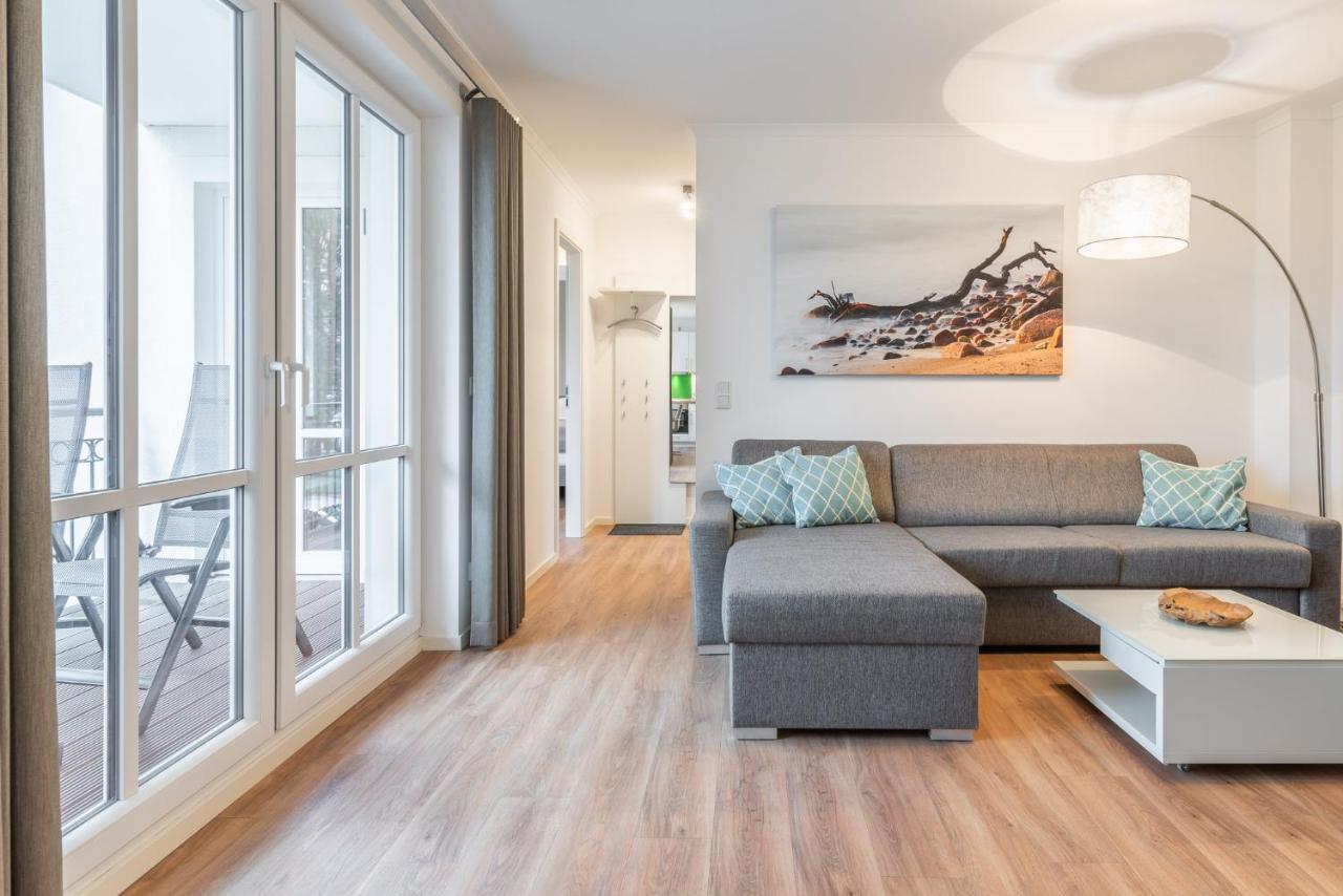 Haus Pamir - Ferienwohnungen Ostseebad Nienhagen Bagian luar foto